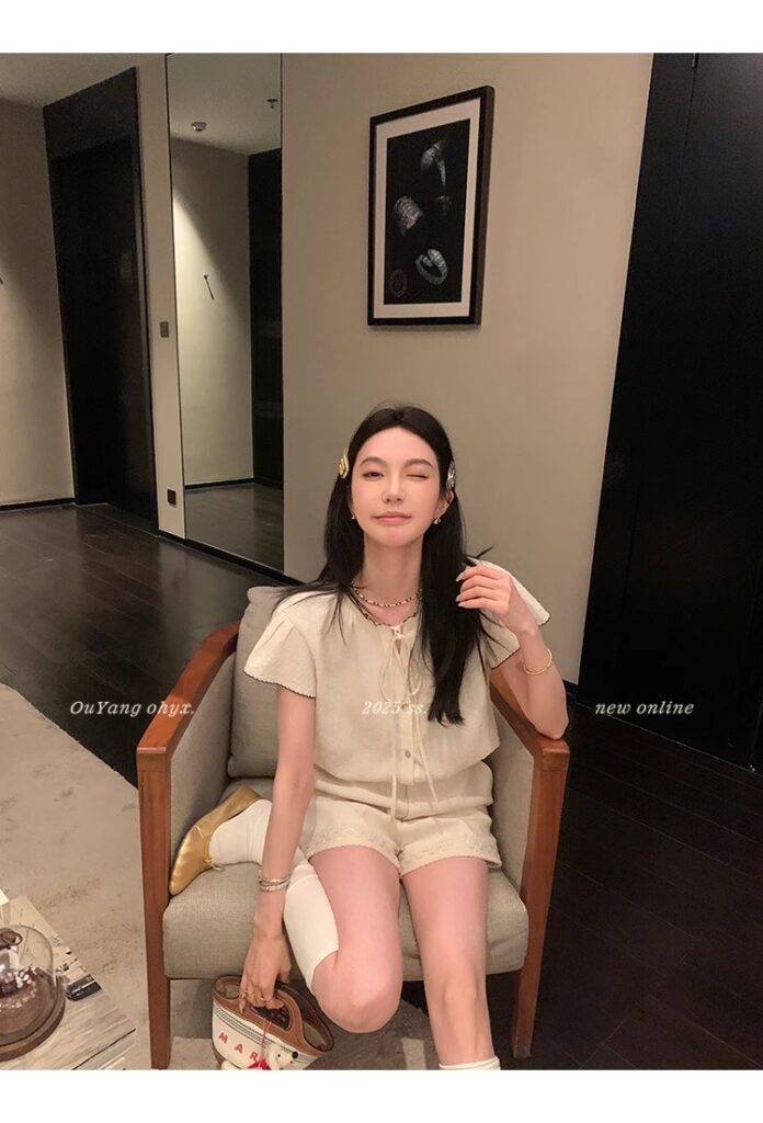 区区欧阳老钱风小飞袖衬衫女夏季设计感小众短袖衬衣撞色系带上衣 43 1746254477 详情图片 51